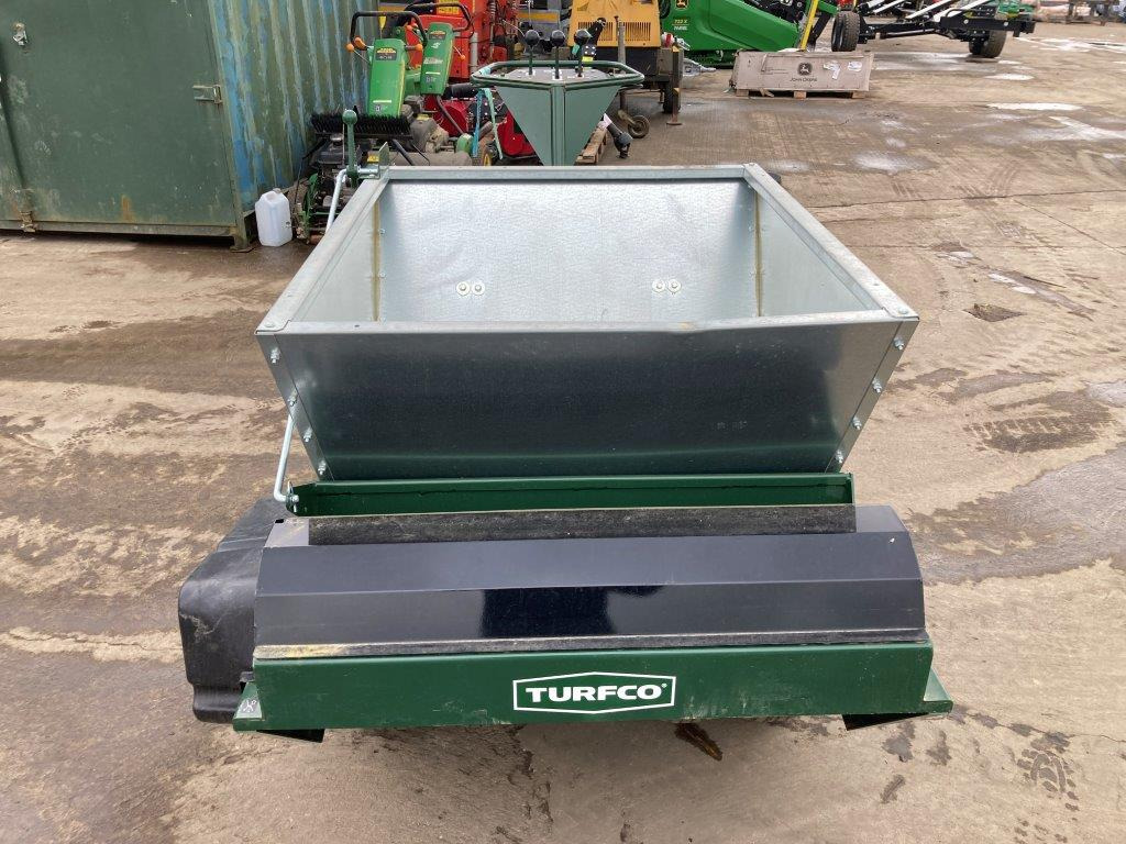 Turfco F15B Mete-R-Matic topdresser - Garden equipment: picture 2 Turfco F15B Mete-R-Matic topdresser - Garden equipment: picture 2