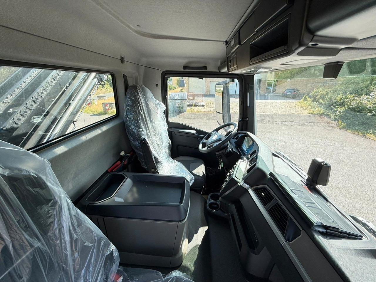 Lease a  MAN TGM 18.320 4x4 Hiab 228-4 Kran MAN TGM 18.320 4x4 Hiab 228-4 Kran: picture 20
