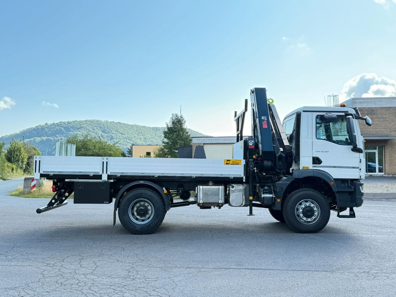 Lease a  MAN TGM 18.320 4x4 Hiab 228-4 Kran MAN TGM 18.320 4x4 Hiab 228-4 Kran: picture 8