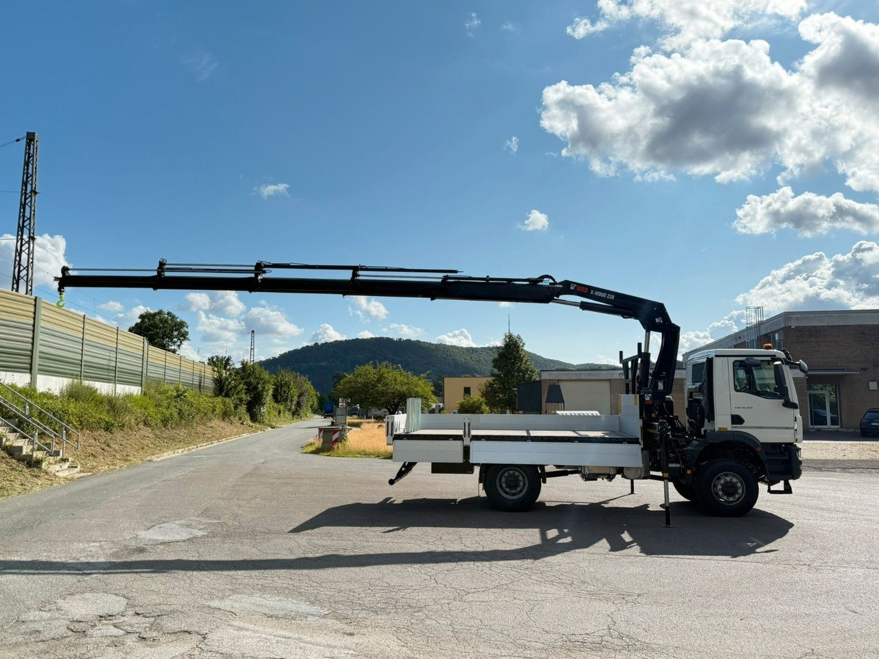 Lease a  MAN TGM 18.320 4x4 Hiab 228-4 Kran MAN TGM 18.320 4x4 Hiab 228-4 Kran: picture 13