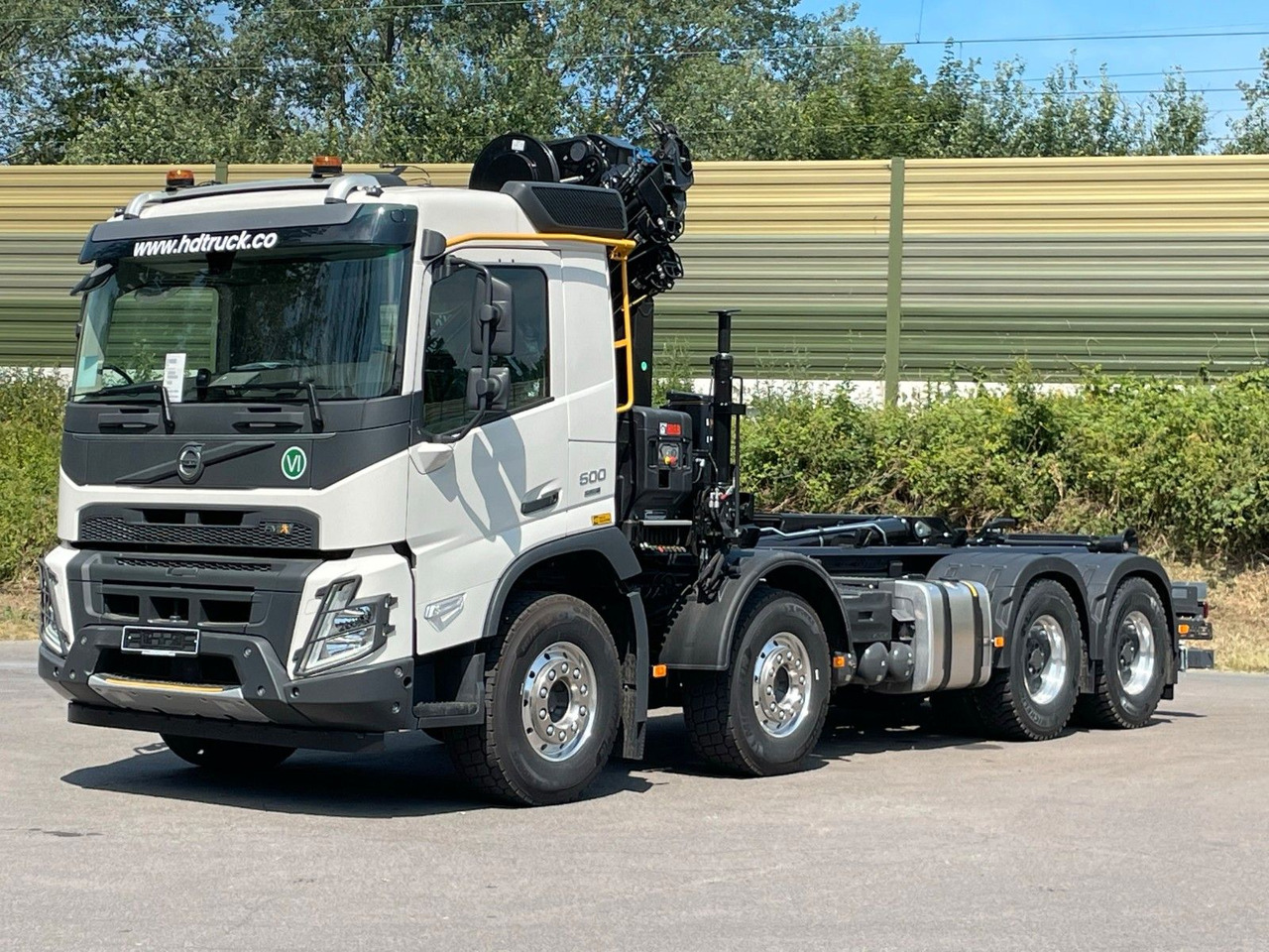 Volvo FMX 500 8x4 Abrollkipper + Kran Hiab 228-6 - Hook lift truck, Crane truck: picture 2 Volvo FMX 500 8x4 Abrollkipper + Kran Hiab 228-6 - Hook lift truck, Crane truck: picture 2