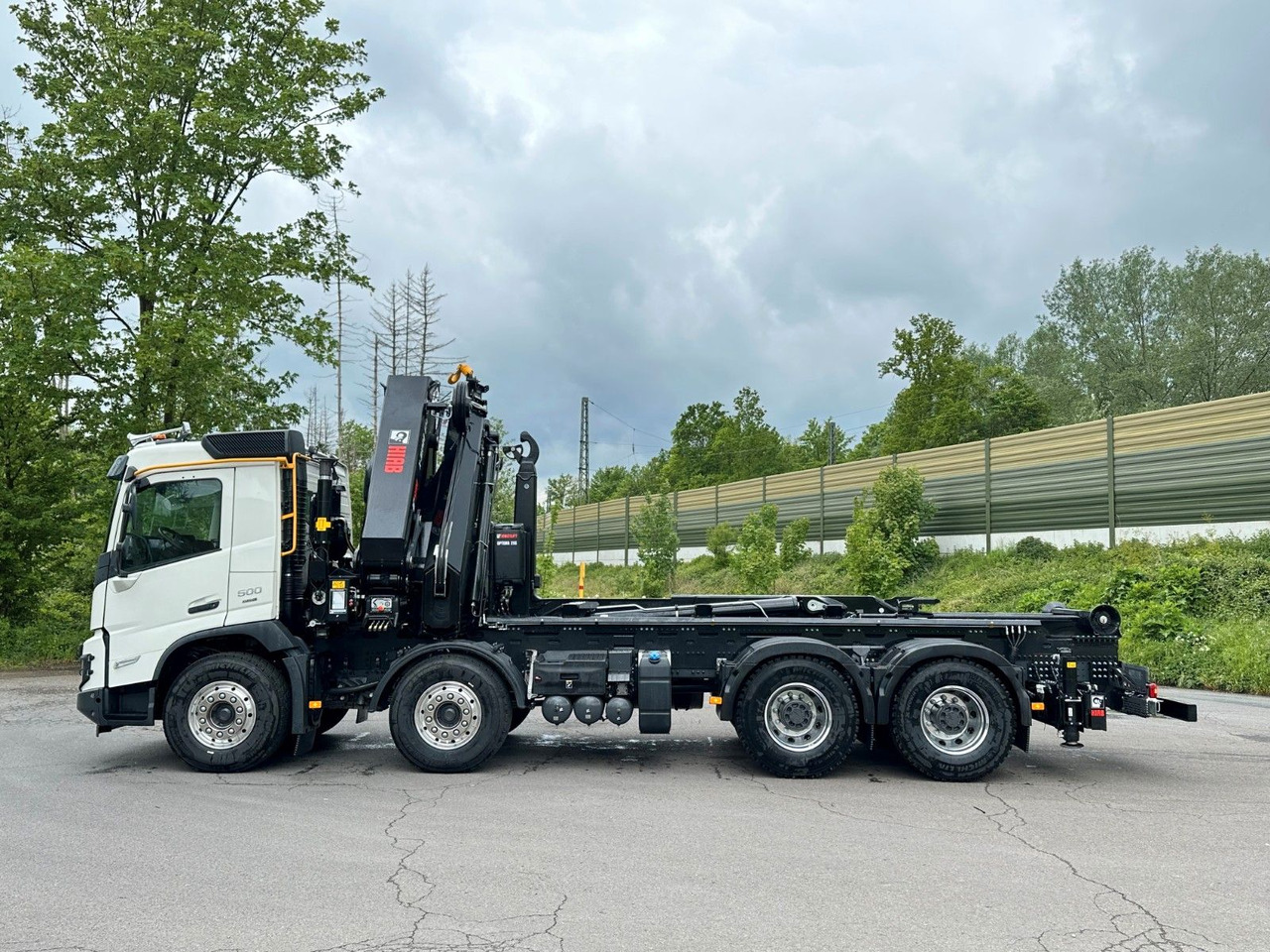 Volvo FMX 500 8x4 Abrollkipper + Kran Hiab 658-6 - Hook lift truck, Crane truck: picture 4 Volvo FMX 500 8x4 Abrollkipper + Kran Hiab 658-6 - Hook lift truck, Crane truck: picture 4