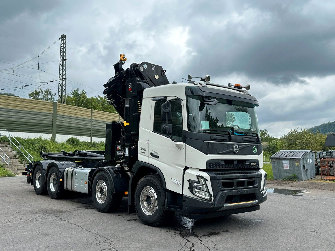 Lease a  Volvo FMX 500 8x4 Abrollkipper + Kran Hiab 658-6 Volvo FMX 500 8x4 Abrollkipper + Kran Hiab 658-6: picture 9