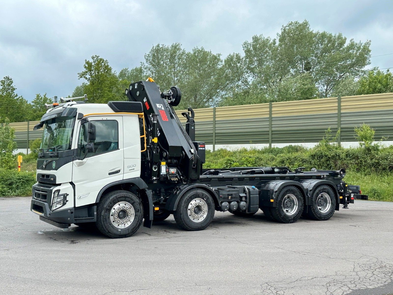 Volvo FMX 500 8x4 Abrollkipper + Kran Hiab 658-6 - Hook lift truck, Crane truck: picture 3 Volvo FMX 500 8x4 Abrollkipper + Kran Hiab 658-6 - Hook lift truck, Crane truck: picture 3