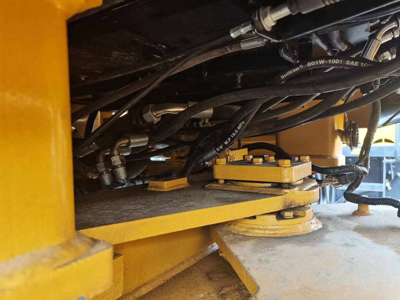 Wheel loader CATERPILLAR 950H: picture 6