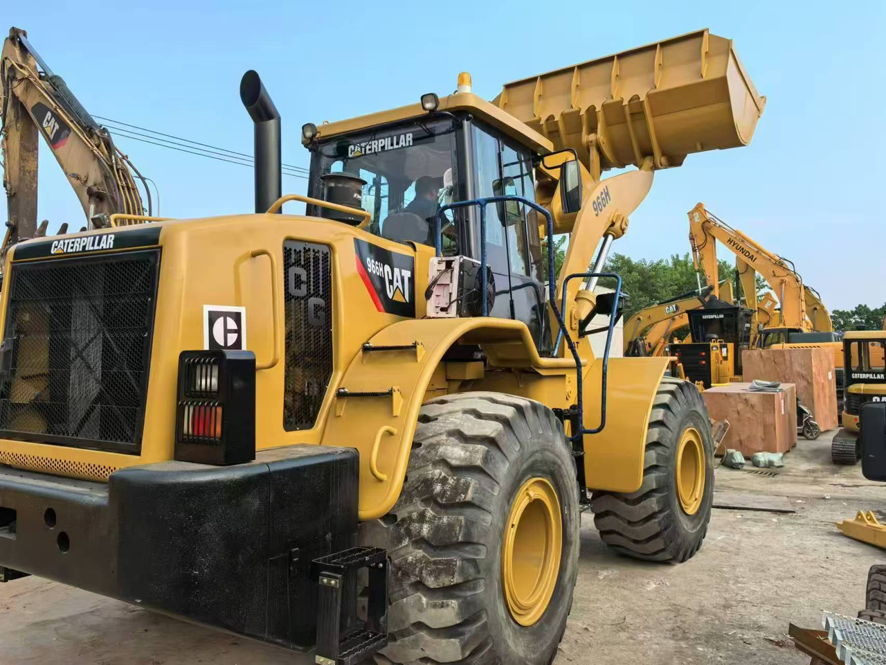 CATERPILLAR 966H - Wheel loader: picture 3 CATERPILLAR 966H - Wheel loader: picture 3