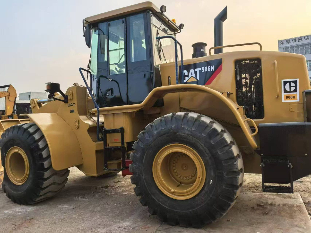 CATERPILLAR 966H - Wheel loader: picture 4 CATERPILLAR 966H - Wheel loader: picture 4