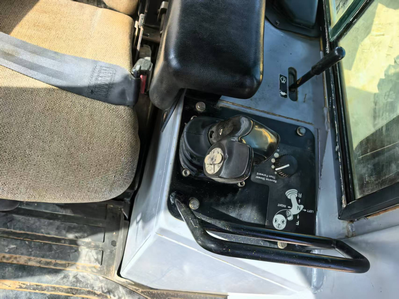 CATERPILLAR D5K - Bulldozer: picture 5 CATERPILLAR D5K - Bulldozer: picture 5