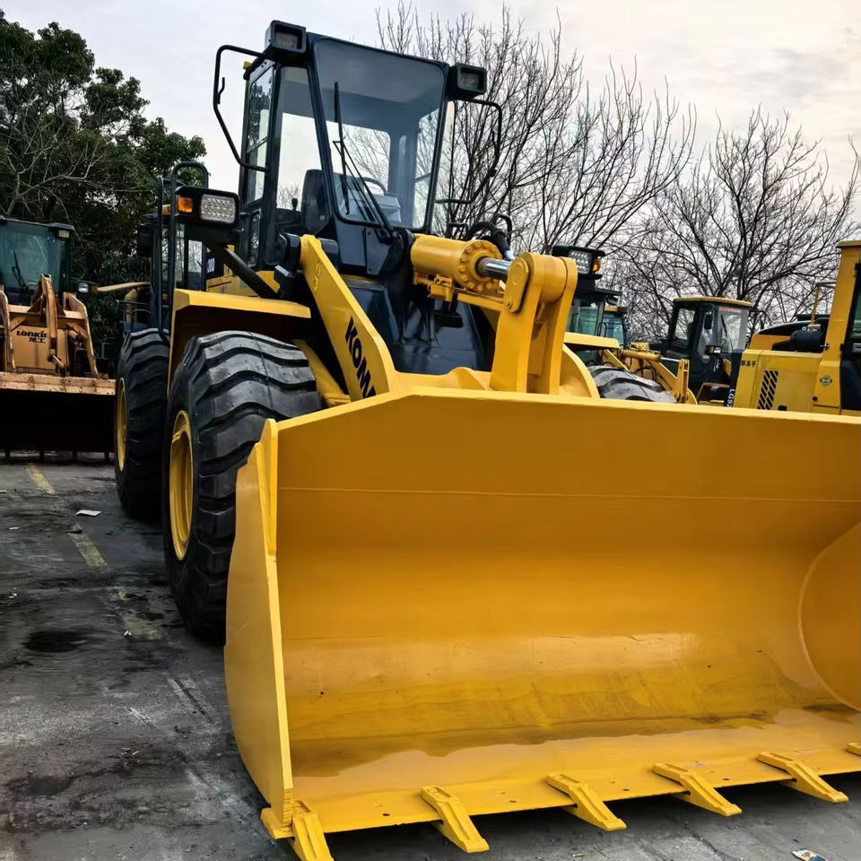 Japan Komatsu WA380-3 WA380-6 WA400-1 WA400-3 WA320-6 WA430-5 Mining Wheel Loader, Used Komatsu WA380 Mini Front End Loader - Wheel loader: picture 1 Japan Komatsu WA380-3 WA380-6 WA400-1 WA400-3 WA320-6 WA430-5 Mining Wheel Loader, Used Komatsu WA380 Mini Front End Loader - Wheel loader: picture 1