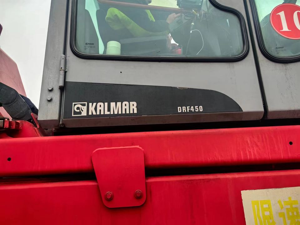Kalmar DRF450 Sweden Kalmar Used 45 Ton Reach Stacker for Containers to Popularly Sell - Reach stacker: picture 4 Kalmar DRF450 Sweden Kalmar Used 45 Ton Reach Stacker for Containers to Popularly Sell - Reach stacker: picture 4