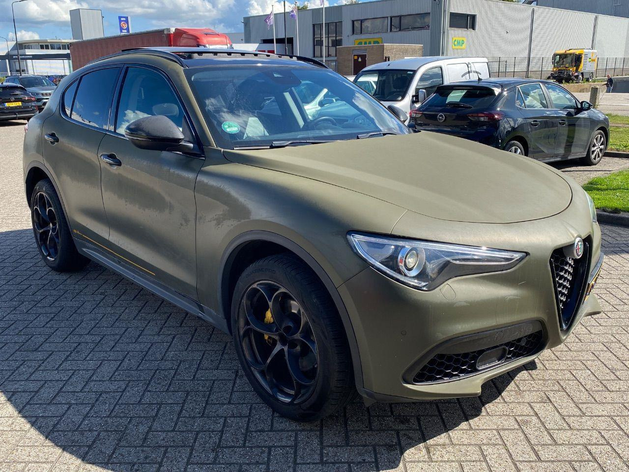 Alfa Romeo Stelvio 2.0 T AWD Super Automaat | 2017 | 168.187 km | G466NZ | NAP: Geen oordeel - SUV: picture 2 Alfa Romeo Stelvio 2.0 T AWD Super Automaat | 2017 | 168.187 km | G466NZ | NAP: Geen oordeel - SUV: picture 2
