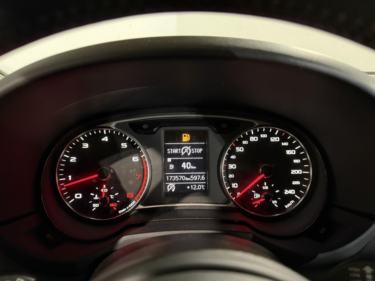 Audi | A1 | 1.2 TFSI Ambition Pro Line | 2011 | 173.570 km | 38PBP4 | Logisch - Hatchback: picture 5 Audi | A1 | 1.2 TFSI Ambition Pro Line | 2011 | 173.570 km | 38PBP4 | Logisch - Hatchback: picture 5