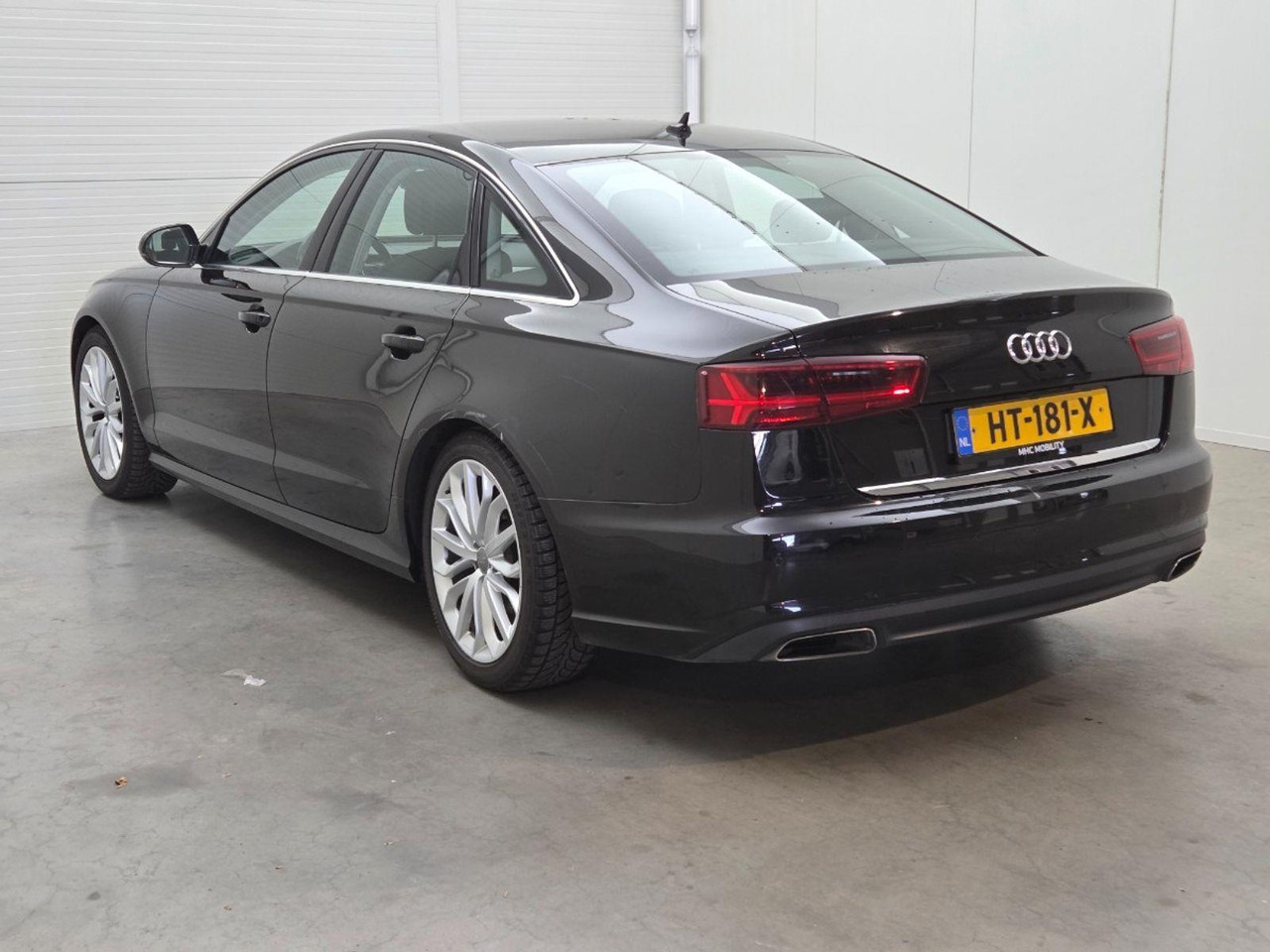 Audi A6 Limousine 1.8 TFSI ultra Automatic Business Edition | 2016 | 202.875 km | Automaat | HT181X | NAP: Logisch - Sedan: picture 3 Audi A6 Limousine 1.8 TFSI ultra Automatic Business Edition | 2016 | 202.875 km | Automaat | HT181X | NAP: Logisch - Sedan: picture 3