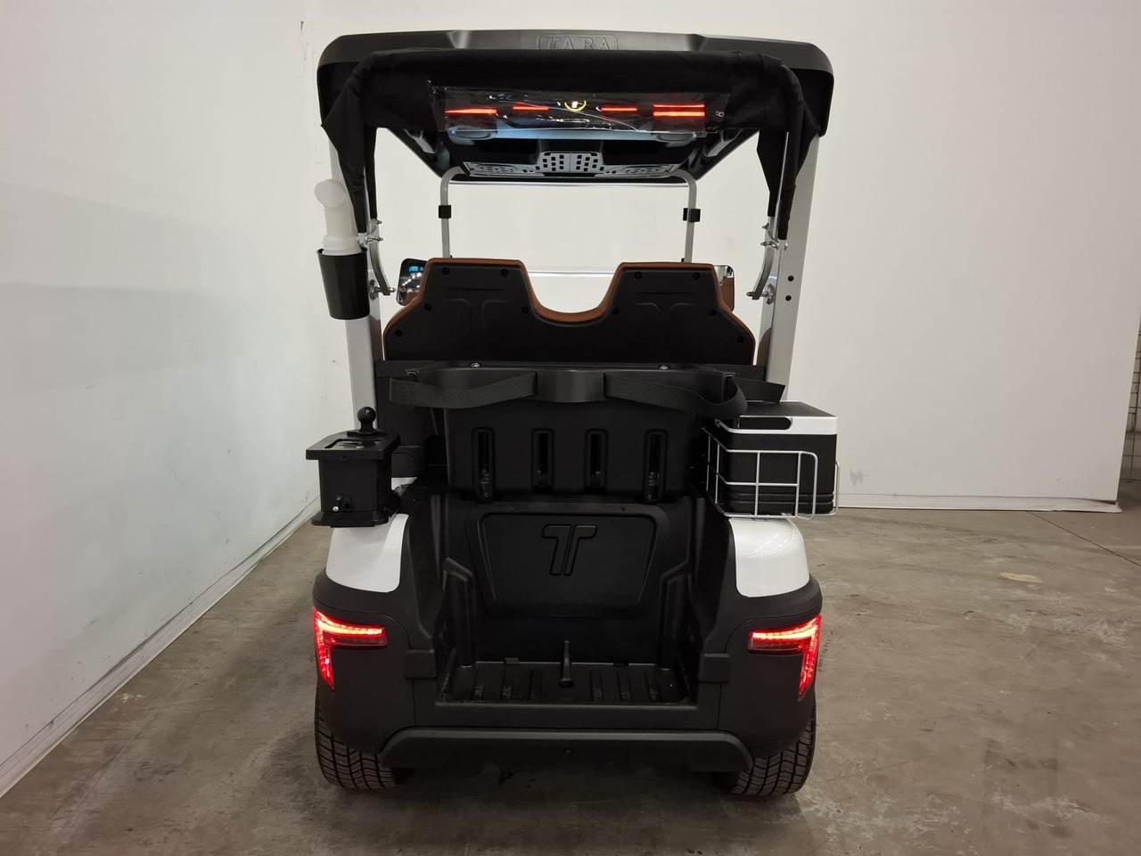 BSN TARA Elektrische 2-zits Golfcar 2025 - Golf cart: picture 2 BSN TARA Elektrische 2-zits Golfcar 2025 - Golf cart: picture 2