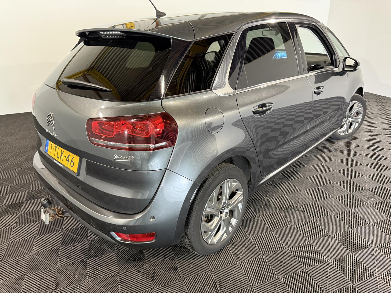 Citroen C4 Picasso 1.6 THP Intensive 2014 7P 185.346 km 1-TLK-46 - Car: picture 4 Citroen C4 Picasso 1.6 THP Intensive 2014 7P 185.346 km 1-TLK-46 - Car: picture 4
