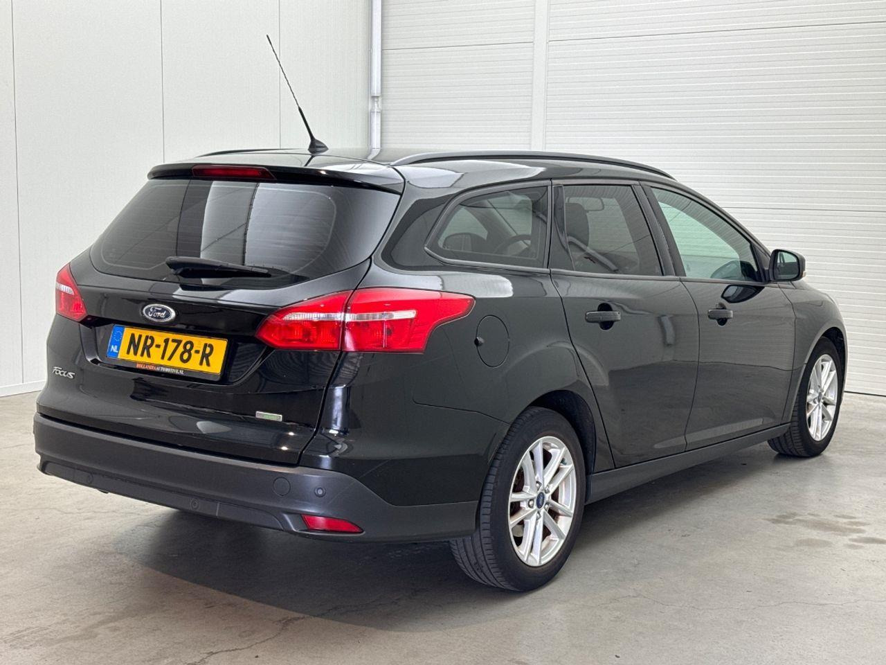Ford Focus Wagon 1.0 Trend | 2017 | 180.185 km | NR178R | NAP: Logisch - Car: picture 4 Ford Focus Wagon 1.0 Trend | 2017 | 180.185 km | NR178R | NAP: Logisch - Car: picture 4