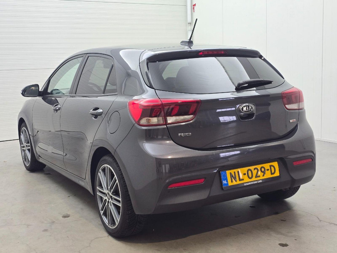 Kia Rio 1.0 TGDI First Edition | 2017 | 164.595 km | NL029D | NAP: Logisch - Hatchback: picture 3 Kia Rio 1.0 TGDI First Edition | 2017 | 164.595 km | NL029D | NAP: Logisch - Hatchback: picture 3