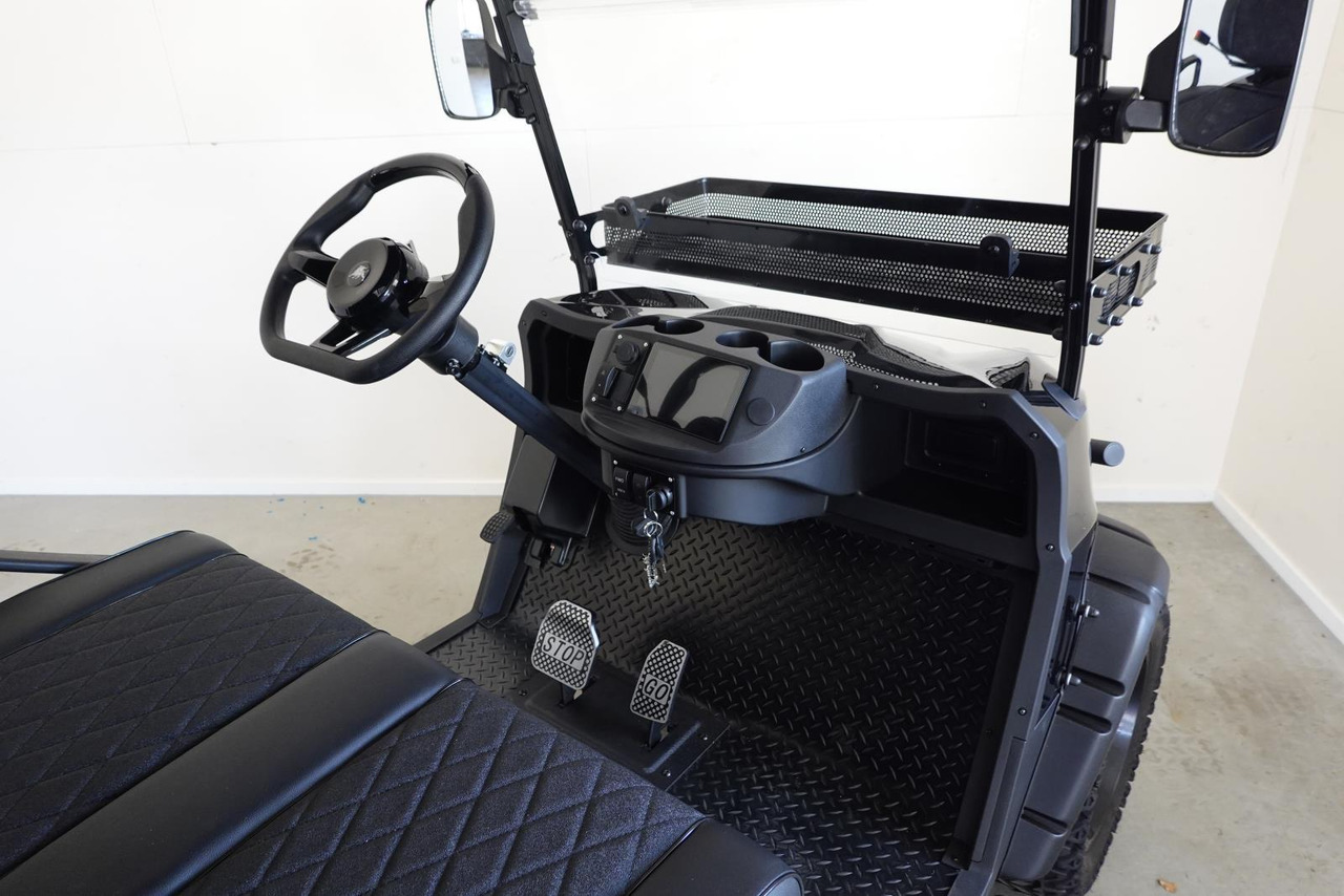 OX KG4 4-Zits Golfkar Zwart Nieuw - Golf cart: picture 2 OX KG4 4-Zits Golfkar Zwart Nieuw - Golf cart: picture 2