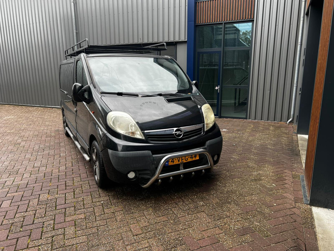 Car Opel | Vivaro | 2.5 CDTI L2H1 | 2009 | 192.134 km | 4VFG44 | Logisch: picture 1