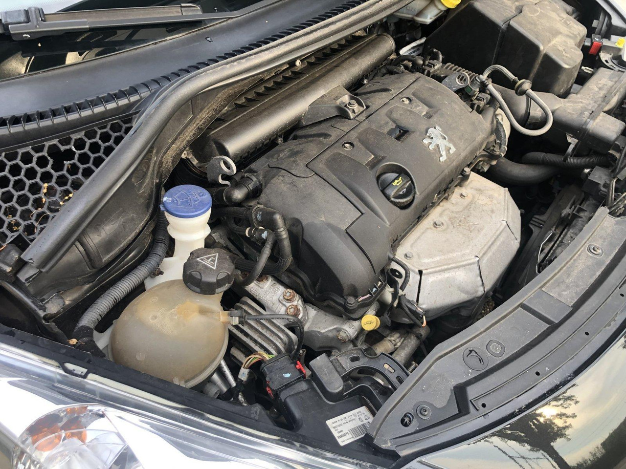 Hatchback Peugeot 207 1.4 VTi X-line | 2008 | 146.373 | 07-ZJ-SK: picture 15