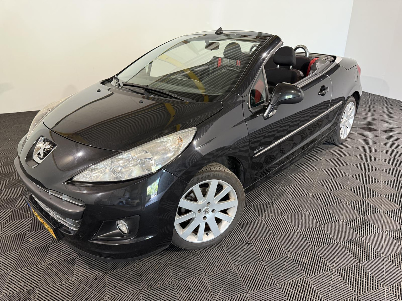 Peugeot 207 CC 1.6 VTi | 2011 | 169.277km | GK-723-T - Car: picture 1 Peugeot 207 CC 1.6 VTi | 2011 | 169.277km | GK-723-T - Car: picture 1