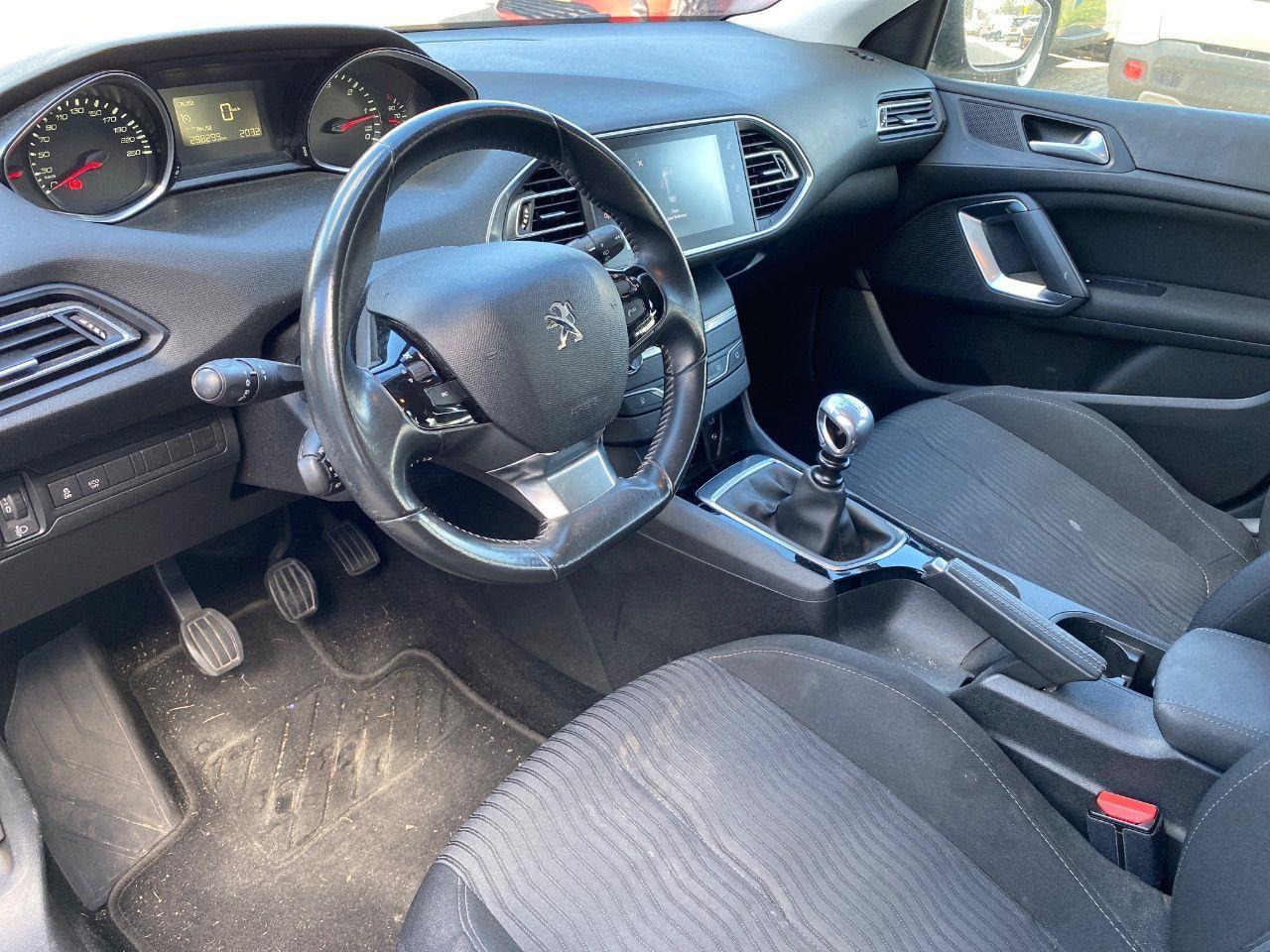 Peugeot 308 SW 1.6 BlueHDI Access | 2014 | 298.299 km | 7XJV85 | NAP: Logisch - Car: picture 5 Peugeot 308 SW 1.6 BlueHDI Access | 2014 | 298.299 km | 7XJV85 | NAP: Logisch - Car: picture 5