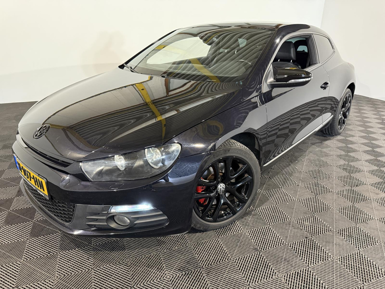 Volkswagen | Scirocco | 1.4 TSI | 2010 | 158.287 km | H107HN | Geen oordeel - Car: picture 1 Volkswagen | Scirocco | 1.4 TSI | 2010 | 158.287 km | H107HN | Geen oordeel - Car: picture 1
