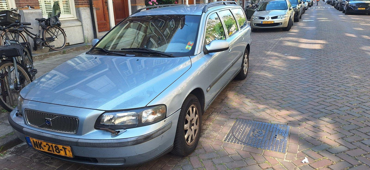 Volvo V70 2.4 Comfort Line | 2001 | 312.397 | NK-218-T - Car: picture 4 Volvo V70 2.4 Comfort Line | 2001 | 312.397 | NK-218-T - Car: picture 4