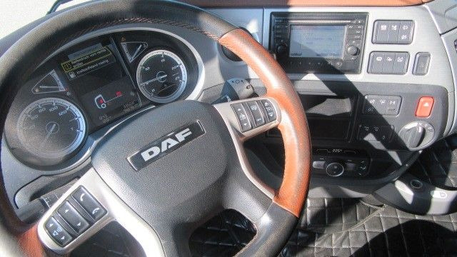 Tractor unit DAF XF 530: picture 14