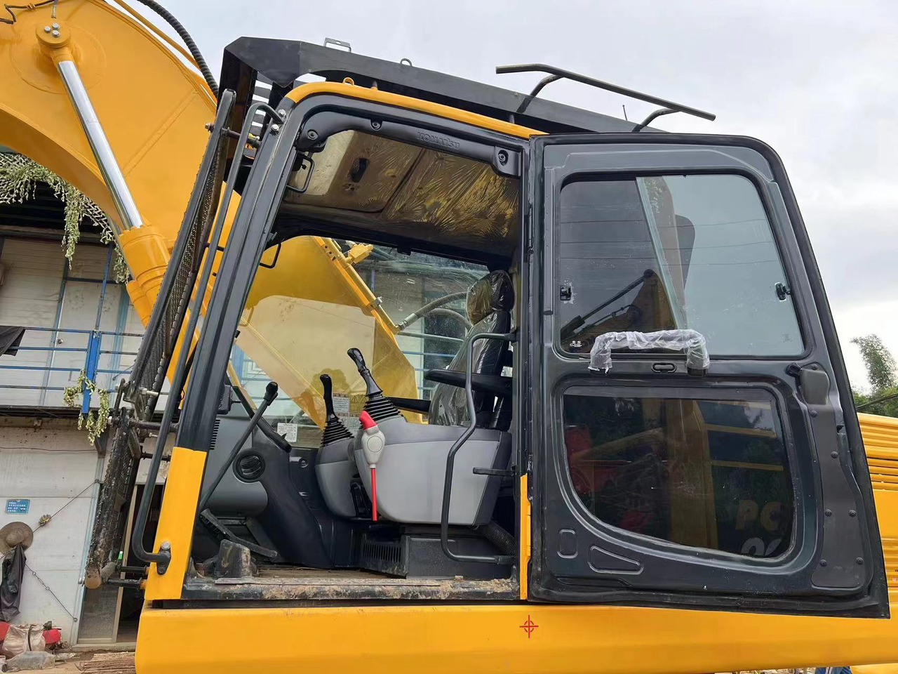 Komatsu PC200-7 - Crawler excavator: picture 3 Komatsu PC200-7 - Crawler excavator: picture 3