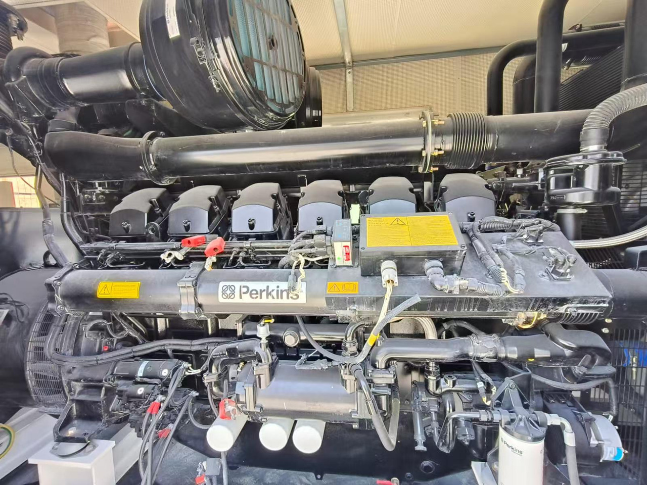 PERKINS 4016TAG2A - Generator set: picture 1 PERKINS 4016TAG2A - Generator set: picture 1