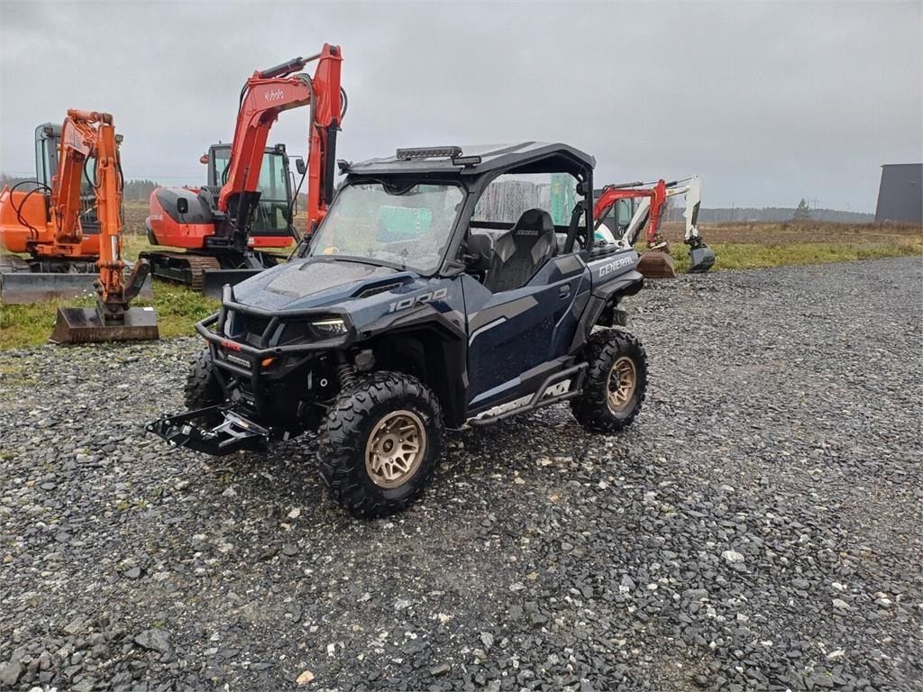 Polaris General 1000 4x4  - Farm tractor: picture 1 Polaris General 1000 4x4  - Farm tractor: picture 1