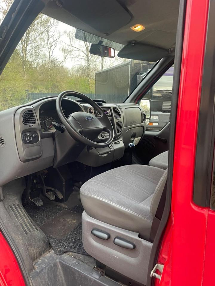 Ford Transit/mit Rollstuhl-Hebebühne - Passenger van: picture 5 Ford Transit/mit Rollstuhl-Hebebühne - Passenger van: picture 5