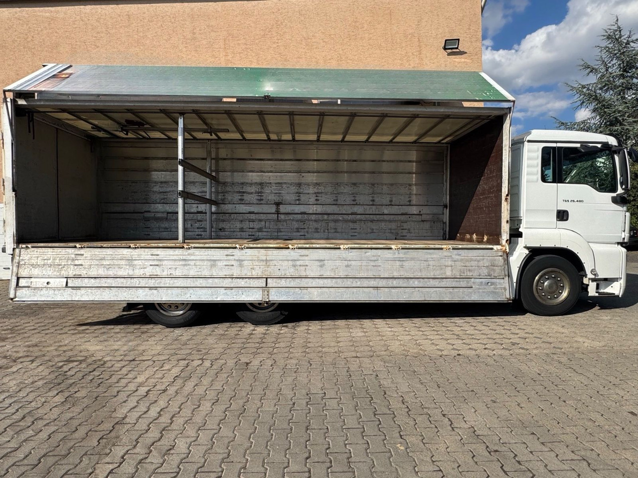 MAN TGS 26.480/Lenk-Lift/Kamera/AHK/Staplerhalterung - Beverage truck: picture 4 MAN TGS 26.480/Lenk-Lift/Kamera/AHK/Staplerhalterung - Beverage truck: picture 4