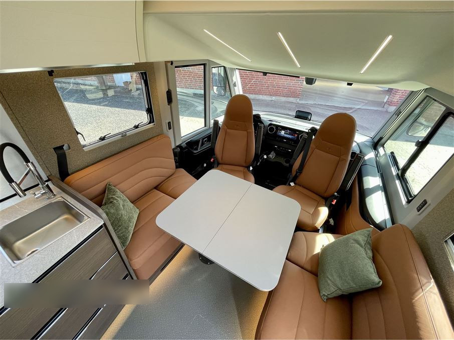 ADRIA Super Sonic 780 DC - Integrated motorhome: picture 3 ADRIA Super Sonic 780 DC - Integrated motorhome: picture 3