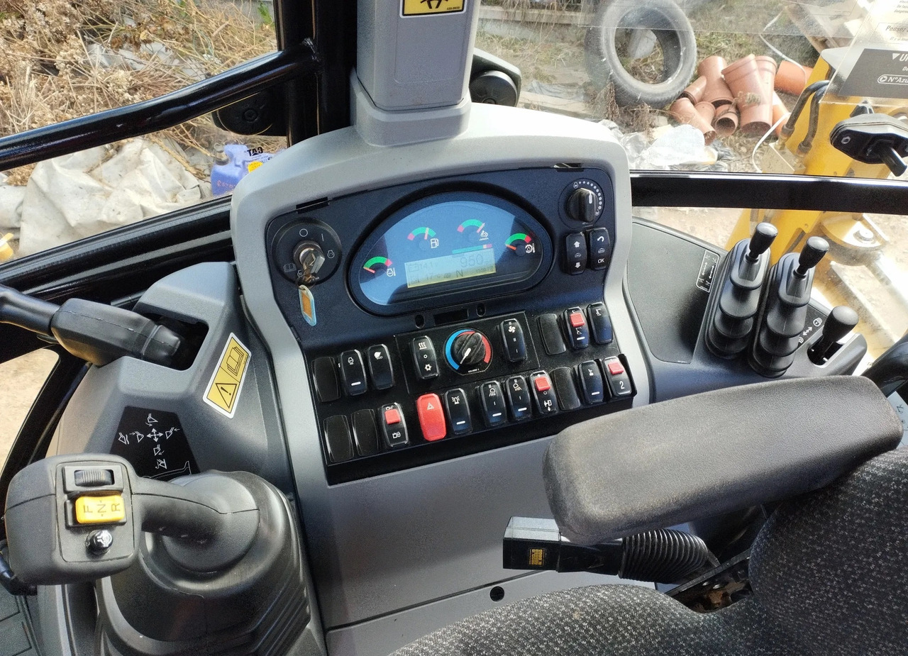 CATERPILLAR 432F II - Construction machinery: picture 2 CATERPILLAR 432F II - Construction machinery: picture 2