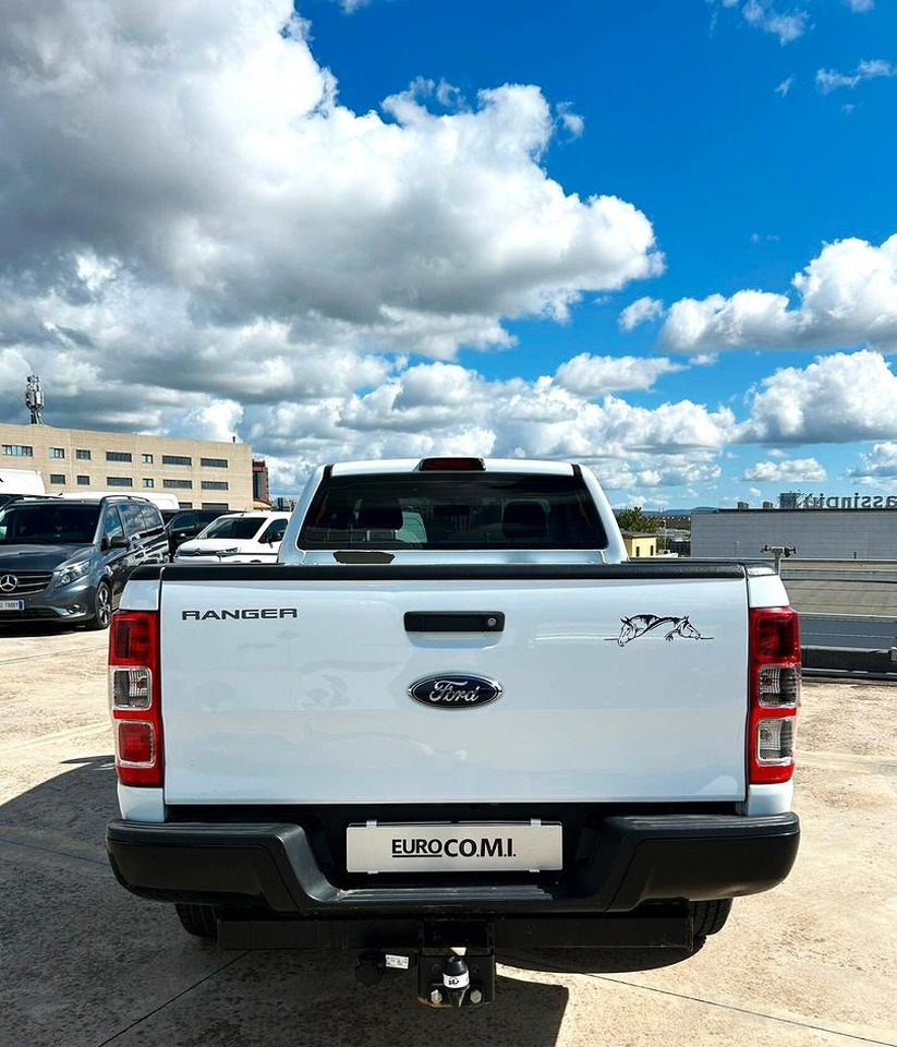 Ford Ranger 2.2 160 cv XL Supercab 4 posti 4wd - Pickup truck: picture 5 Ford Ranger 2.2 160 cv XL Supercab 4 posti 4wd - Pickup truck: picture 5