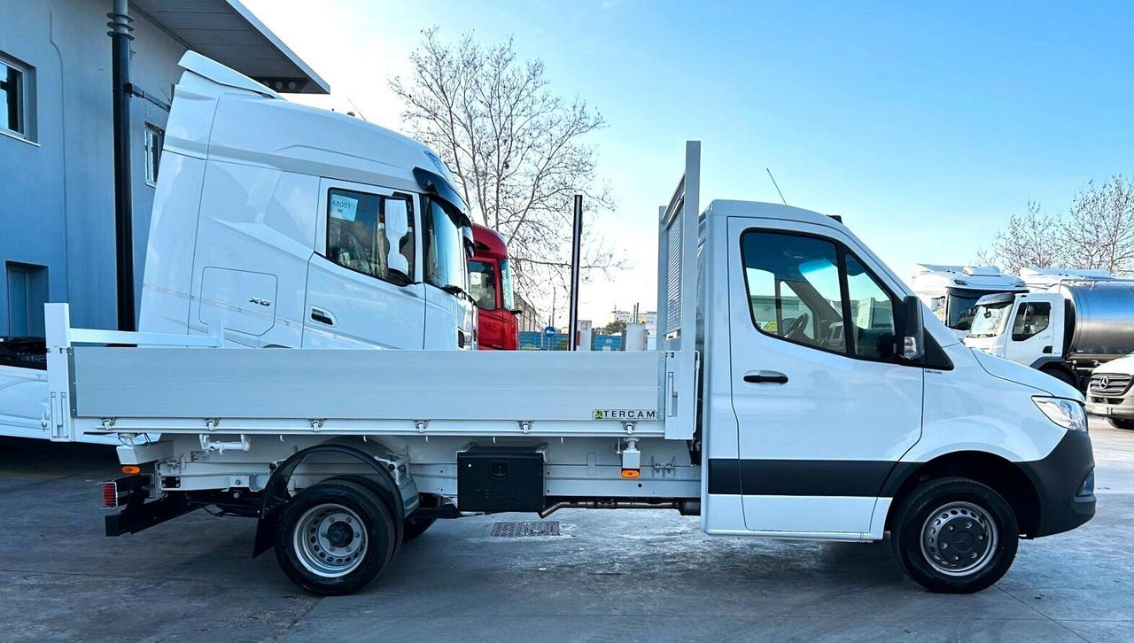 Mercedes 515 T 37/50 PRO Ribaltabile Tril. - Tipper van: picture 4 Mercedes 515 T 37/50 PRO Ribaltabile Tril. - Tipper van: picture 4