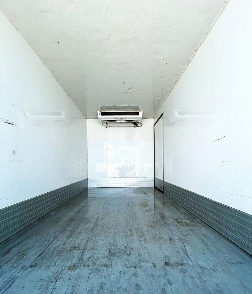 Box van Sprinter 414 T 37/35 Isotermico -20° *532 /mese: picture 12