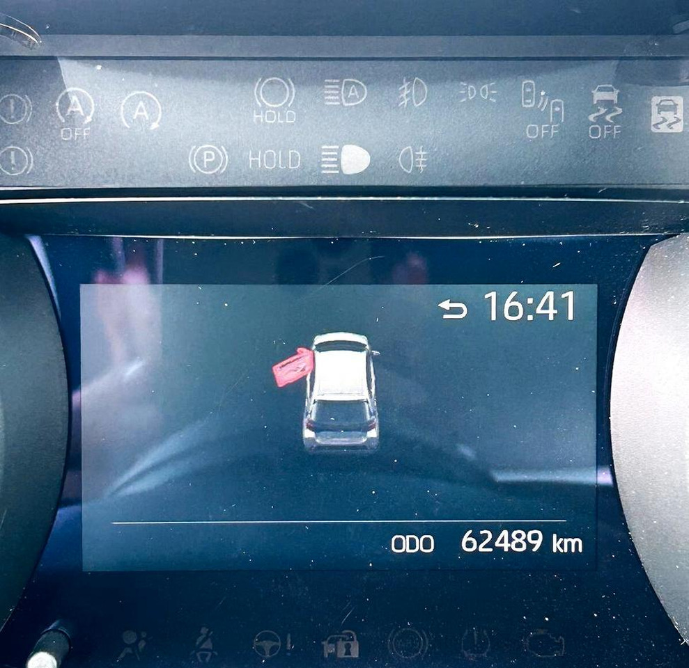 Sedan Toyota Yaris 1.5 Hybrid 5 porte Lounge: picture 16