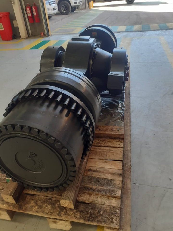 KESSLER LHD ST1030 KESSLER D102 FRONT/REAR AXLE - Rear axle for Wheel loader: picture 3 KESSLER LHD ST1030 KESSLER D102 FRONT/REAR AXLE - Rear axle for Wheel loader: picture 3