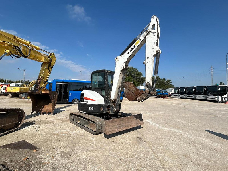 Bobcat E50 - Mini excavator: picture 1 Bobcat E50 - Mini excavator: picture 1