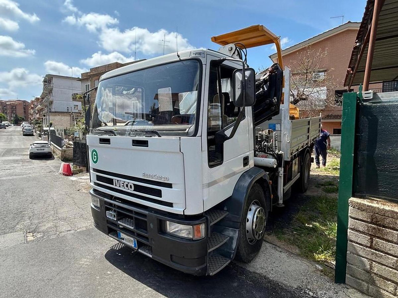 Iveco EuroCargo 100E21 - Loader crane: picture 4 Iveco EuroCargo 100E21 - Loader crane: picture 4