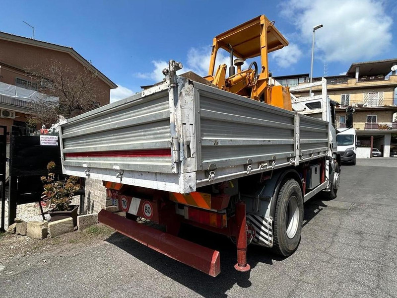 Iveco EuroCargo 100E21 - Loader crane: picture 5 Iveco EuroCargo 100E21 - Loader crane: picture 5