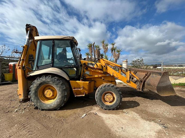 JCB 3CX - Backhoe loader: picture 1 JCB 3CX - Backhoe loader: picture 1
