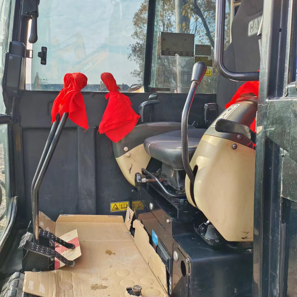 Crawler excavator CATERPILLAR 306: picture 14