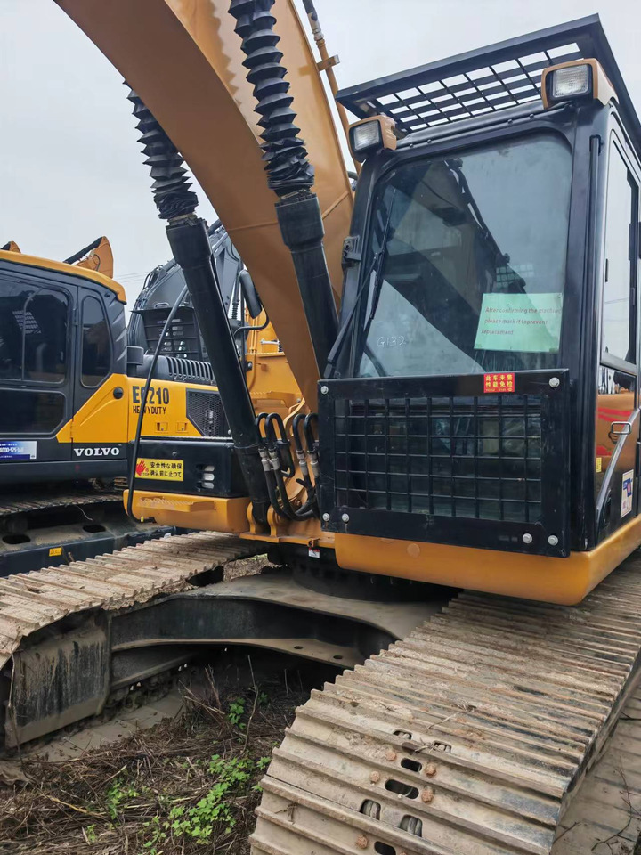 Crawler excavator CATERPILLAR 320D2: picture 6 Crawler excavator CATERPILLAR 320D2: picture 6