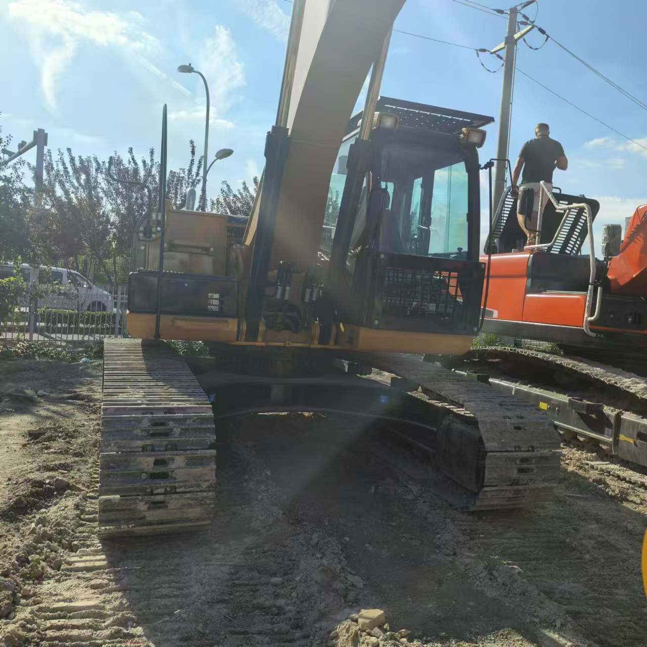 CATERPILLAR 323D - Crawler excavator: picture 4 CATERPILLAR 323D - Crawler excavator: picture 4