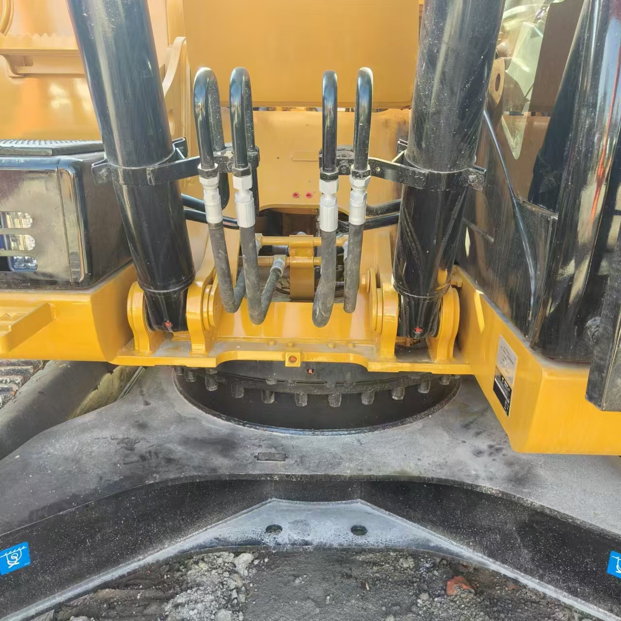 CATERPILLAR 323D - Crawler excavator: picture 3 CATERPILLAR 323D - Crawler excavator: picture 3