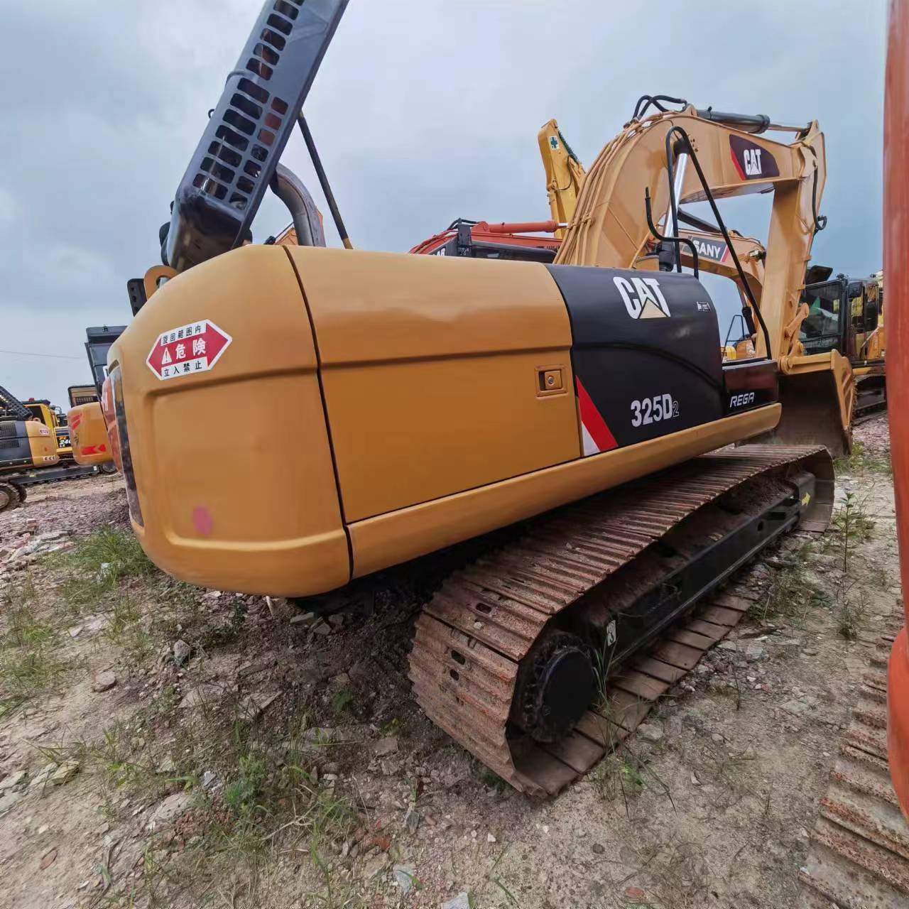 CATERPILLAR 325D2 - Crawler excavator: picture 4 CATERPILLAR 325D2 - Crawler excavator: picture 4